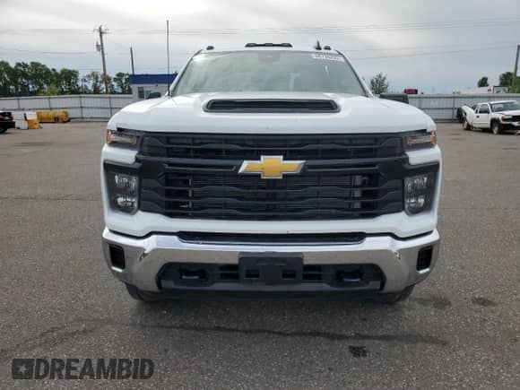 2024 Chevrolet Silverado 3500HD Work Truck с VIN 1GC4YSE78RF330944, выставлен на аукционе Copart как лот 58736225 с пробегом 6 019 миль миль и Списание • Salvage title. История ставок и продаж доступна на DreamBid. Изображение 5.
