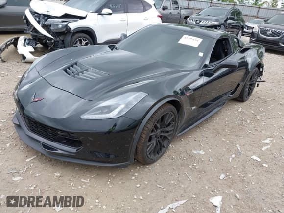 ✅ 2018 Chevrolet Corvette Z06 2LZ • VIN: 1G1YS2D6XJ5600271 • Lot: 42259191. Listed on IAAI with 21,072 mi. Free auction sales archive from the USA and detailed vehicle history report at DreamBid. Image 2.