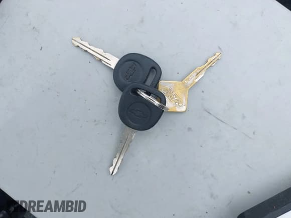 ✅ 2002 Chevrolet Silverado 2500HD LS • VIN: 1GCHK23U92F221216 • Лот: 42128319. Опубликован ранее на IAAI с пробегом 183 856 миль. Бесплатный доступ к архиву аукционных продаж из США и подробный отчёт об истории автомобиля на DreamBid. Изображение 11.