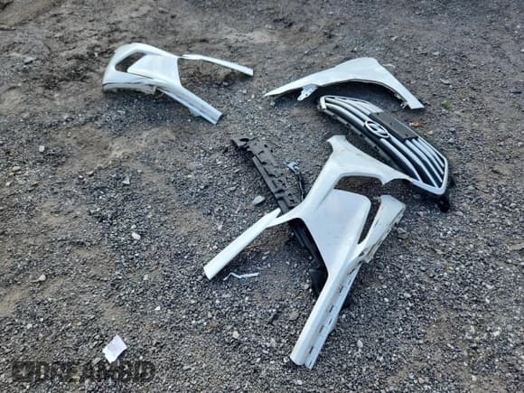 ✅ 2018 Hyundai Elantra SEL • VIN: 5NPD84LF4JH232770 • Lot: 65578085. Listed on Copart with 84,010 mi. Free auction sales archive from the USA and detailed vehicle history report at DreamBid. Image 12.