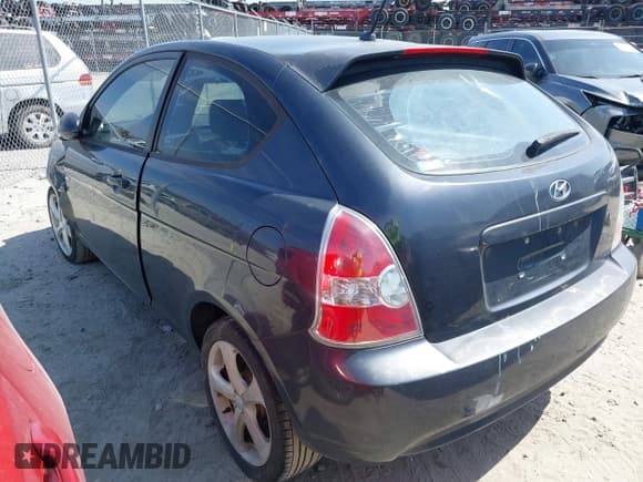✅ 2007 Hyundai Accent SE • VIN: KMHCN36C27U050012 • Лот: 42112316. Опубликован ранее на IAAI с пробегом 172 070 миль. Бесплатный доступ к архиву аукционных продаж из США и подробный отчёт об истории автомобиля на DreamBid. Изображение 3.