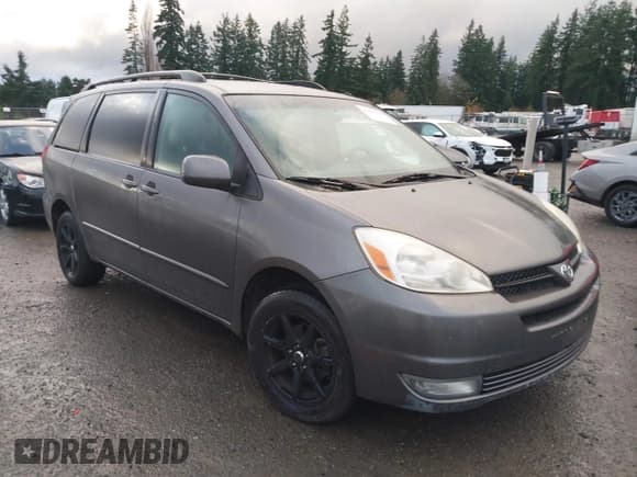 ✅ 2005 Toyota Sienna XLE Limited • VIN: 5TDBA22C85S029971 • Lot: 43881544. Listed on IAAI with 233,178 mi. Free auction sales archive from the USA and detailed vehicle history report at DreamBid. Image 1.