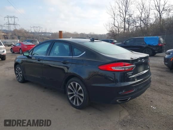 ✅ 2020 Ford Fusion SE • VIN: 3FA6P0T96LR156148 • Lot: 43883289. Listed on IAAI with 81,021 mi. Free auction sales archive from the USA and detailed vehicle history report at DreamBid. Image 3.