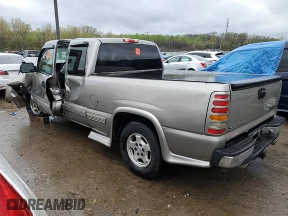 ✅ 1999 Chevrolet Silverado 1500 LS • VIN: 2GCEC19TXX1130074 • Lot: 47924044. Wystawiony na Copart z przebiegiem 293 994 mil mil. Skorzystaj z bezpłatnego archiwum sprzedaży aukcyjnych z USA i zobacz szczegółowy raport historii pojazdu na DreamBid. Zdjęcie 2.