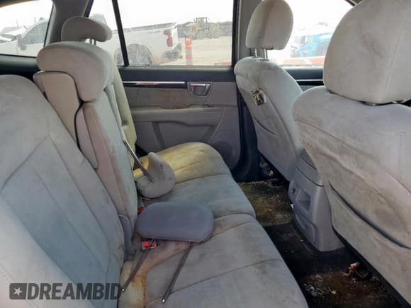 ✅ 2009 Hyundai Santa Fe Limited • VIN: 5NMSH13E39H321929 • Lot: 71022475. Listed on Copart with 175,673 mi. Free auction sales archive from the USA and detailed vehicle history report at DreamBid. Image 11.