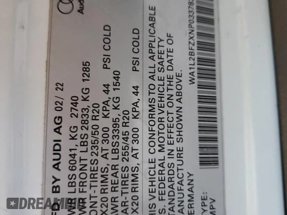 ✅ 2022 Audi Q4 e-tron Premium Plus • VIN: WA1L2BFZXNP033783 • Lot: 57465965. Wystawiony na Copart z przebiegiem 8 052 mil. Bezpłatny archiwum sprzedaży aukcyjnych z USA i szczegółowy raport historii pojazdu na DreamBid. Zdjęcie 12.