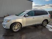 ✅ 2016 Nissan Pathfinder SV • VIN: 5N1AR2MM3GC604472 • Lot: 92615485. Listed on Copart with 82,320 mi. Free auction sales archive from the USA and detailed vehicle history report at DreamBid. Image 1.