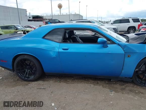 2016 Dodge Challenger R/T Scat Pack с VIN 2C3CDZFJ2GH245317, выставлен на аукционе IAAI как лот 43279257 с пробегом Не указан миль и . История ставок и продаж доступна на DreamBid. Изображение 16.