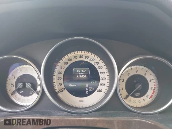 ✅ 2014 Mercedes-Benz E 350 Sport • VIN: WDDHF5KB8EA813753 • Lot: 43580465. Listed on IAAI with 119,000 mi. Free auction sales archive from the USA and detailed vehicle history report at DreamBid. Image 7.