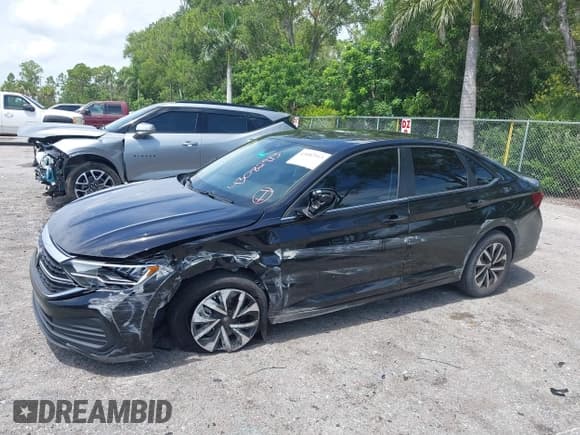 ✅ 2022 Volkswagen Jetta S • VIN: 3VWCM7BU1NM002240 • Lot: 43082913. Listed on IAAI with 90,681 mi. Free auction sales archive from the USA and detailed vehicle history report at DreamBid. Image 6.