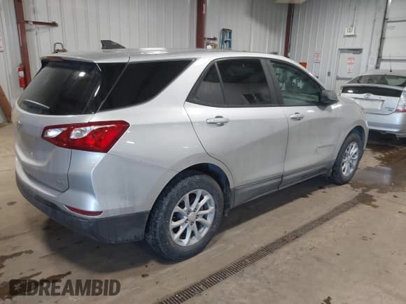 ✅ 2021 Chevrolet Equinox LS • VIN: 3GNAX5EV9MS162085 • Лот: 41381002. Опубликован ранее на IAAI с пробегом 38 810 миль. Бесплатный доступ к архиву аукционных продаж из США и подробный отчёт об истории автомобиля на DreamBid. Изображение 4.