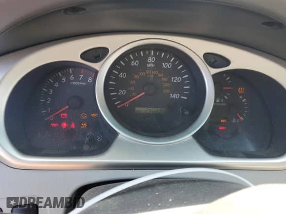 2004 Toyota Highlander с VIN JTEDD21A340105352, выставлен на аукционе Copart как лот 71304245 с пробегом 240 030 миль миль и Чистый • Clean title. История ставок и продаж доступна на DreamBid. Изображение 9.