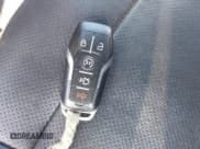 ✅ 2017 Ford Mustang EcoBoost • VIN: 1FA6P8TH9H5335042 • Lot: 43470750. Wystawiony na IAAI z przebiegiem 83 859 mil. Bezpłatny archiwum sprzedaży aukcyjnych z USA i szczegółowy raport historii pojazdu na DreamBid. Zdjęcie 11.