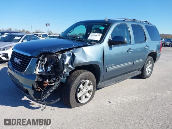 ✅ 2009 GMC Yukon SLT 4SB • VIN: 1GKFK33049R248055 • Lot: 40756058. Listed on IAAI with 163,477 mi. Free auction sales archive from the USA and detailed vehicle history report at DreamBid. Image 2.