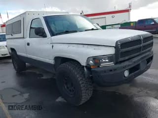 ✅ 2001 Dodge 1500 • VIN: 1B7HC16YX1S711028 • Lot: 40687353. Wystawiony na IAAI z przebiegiem Nie podano. Bezpłatny archiwum sprzedaży aukcyjnych z USA i szczegółowy raport historii pojazdu na DreamBid. Zdjęcie 1.