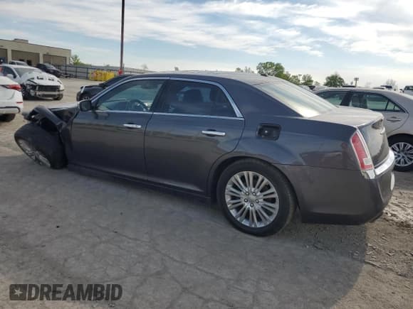✅ 2013 Chrysler 300 C • VIN: 2C3CCAKT3DH648147 • Лот: 59523465. Опубликован ранее на Copart с пробегом 162 608 миль. Бесплатный доступ к архиву аукционных продаж из США и подробный отчёт об истории автомобиля на DreamBid. Изображение 2.