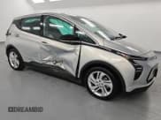 ✅ 2023 Chevrolet Bolt EV 1LT • VIN: 1G1FW6S05P4196814 • Lot: 74000304. Wystawiony na Copart z przebiegiem 26 293 mil. Bezpłatny archiwum sprzedaży aukcyjnych z USA i szczegółowy raport historii pojazdu na DreamBid. Zdjęcie 4.
