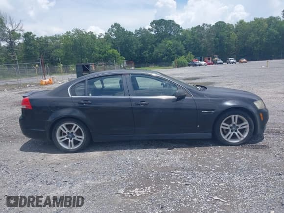 ✅ 2008 Pontiac G8 • VIN: 6G2ER57748L129338 • Lot: 42432164. Wystawiony na IAAI z przebiegiem 170 930 mil. Bezpłatny archiwum sprzedaży aukcyjnych z USA i szczegółowy raport historii pojazdu na DreamBid. Zdjęcie 13.