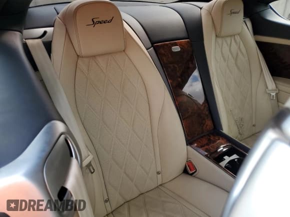 ✅ 2015 Bentley Continental GT • VIN: SCBFJ7ZA4FC045867 • Lot: 84388344. Listed on Copart with 41,137 mi. Free auction sales archive from the USA and detailed vehicle history report at DreamBid. Image 10.