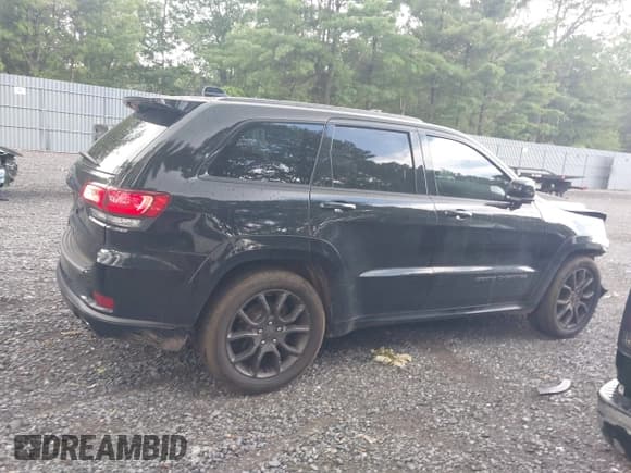 ✅ 2020 Jeep Grand Cherokee Overland • VIN: 1C4RJFCGXLC177237 • Lot: 42626486. Listed on IAAI with 39,629 mi. Free auction sales archive from the USA and detailed vehicle history report at DreamBid. Image 13.