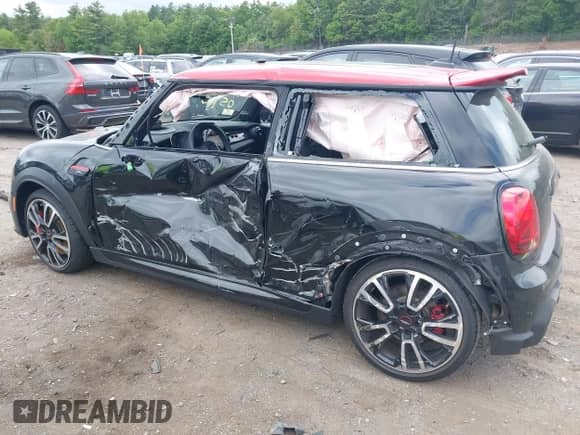 2023 MINI Hardtop John Cooper Works с VIN WMW73DH08P2T28604, выставлен на аукционе IAAI как лот 42371462 с пробегом 9 044 миль миль и . История ставок и продаж доступна на DreamBid. Изображение 15.