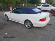 ✅ 2000 Mercedes-Benz CLK 320/430 • VIN: WDBLK70GXYT044111 • Lot: 43654398. Wystawiony na IAAI z przebiegiem 212 236 mil. Bezpłatny archiwum sprzedaży aukcyjnych z USA i szczegółowy raport historii pojazdu na DreamBid. Zdjęcie 3.