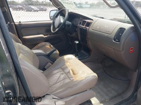 ✅ 1997 Toyota 4Runner Limited • VIN: JT3GN87R9V0020035 • Lot: 42426919. Wystawiony na IAAI z przebiegiem 157 388 mil. Bezpłatny archiwum sprzedaży aukcyjnych z USA i szczegółowy raport historii pojazdu na DreamBid. Zdjęcie 5.