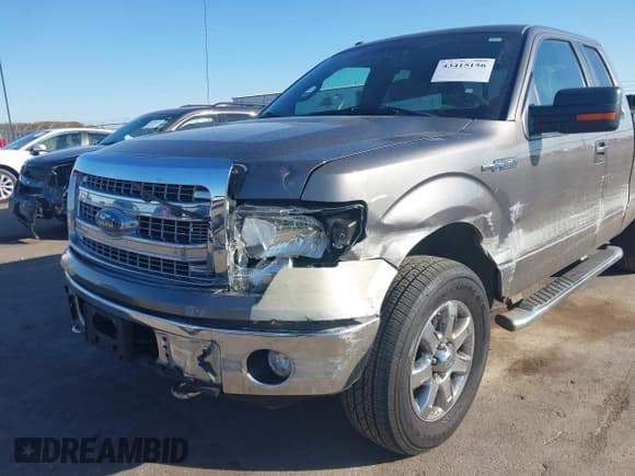 ✅ 2014 Ford F-150 XLT • VIN: 1FTFX1EF7EFA77090 • Lot: 43415156. Wystawiony na IAAI z przebiegiem 121 097 mil. Bezpłatny archiwum sprzedaży aukcyjnych z USA i szczegółowy raport historii pojazdu na DreamBid. Zdjęcie 6.