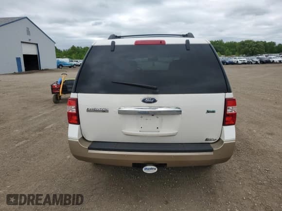 ✅ 2011 Ford Expedition XLT • VIN: 1FMJU1J57BEF47308 • Лот: 57046045. Опубликован ранее на Copart с пробегом 179 786 миль. Бесплатный доступ к архиву аукционных продаж из США и подробный отчёт об истории автомобиля на DreamBid. Изображение 6.