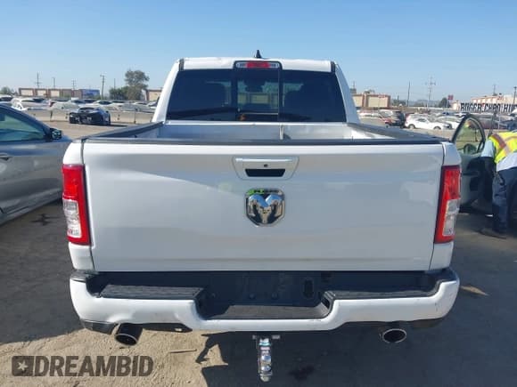 ✅ 2020 Ram 1500 Big Horn • VIN: 1C6SRFFT8LN397491 • Лот: 42543417. Опубликован ранее на IAAI с пробегом 74 639 миль. Бесплатный доступ к архиву аукционных продаж из США и подробный отчёт об истории автомобиля на DreamBid. Изображение 17.