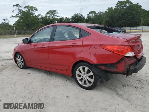 ✅ 2013 Hyundai Accent GLS • VIN: KMHCU4AE5DU462499 • Лот: 68339804. Опубликован ранее на Copart с пробегом 104 780 миль. Бесплатный доступ к архиву аукционных продаж из США и подробный отчёт об истории автомобиля на DreamBid. Изображение 2.