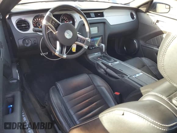 ✅ 2014 Ford Mustang GT Premium • VIN: 1ZVBP8CF2E5228804 • Lot: 87457365. Listed on Copart with 110,524 mi. Free auction sales archive from the USA and detailed vehicle history report at DreamBid. Image 8.