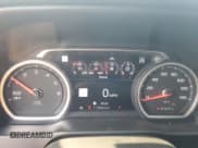 ✅ 2019 Chevrolet Silverado 1500 High Country • VIN: 1GCUYHEL7KZ196691 • Lot: 69539204. Wystawiony na Copart z przebiegiem 174 842 mil. Bezpłatny archiwum sprzedaży aukcyjnych z USA i szczegółowy raport historii pojazdu na DreamBid. Zdjęcie 9.