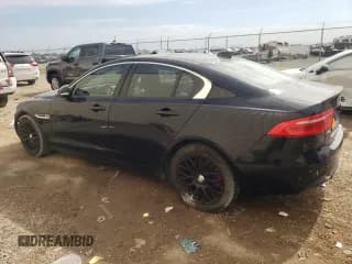 ✅ 2018 Jaguar XE 25t • VIN: SAJAR4FX1JCP39207 • Lot: 40891743. Wystawiony na Copart z przebiegiem 74 465 mil. Bezpłatny archiwum sprzedaży aukcyjnych z USA i szczegółowy raport historii pojazdu na DreamBid. Zdjęcie 2.
