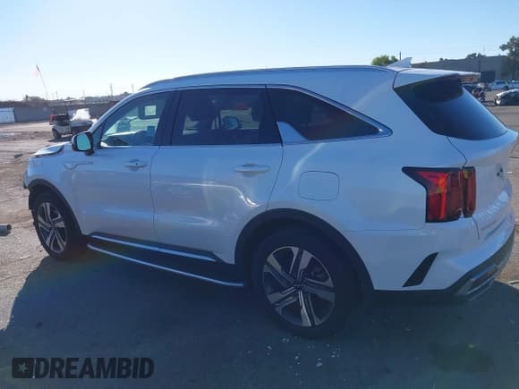 ✅ 2023 Kia Sorento EX • VIN: KNDRHDLG8P5194158 • Lot: 43385724. Listed on IAAI with 31,857 mi. Free auction sales archive from the USA and detailed vehicle history report at DreamBid. Image 15.