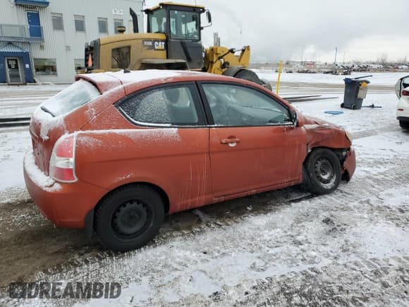 ✅ 2008 Hyundai Accent L • VIN: KMHCN35C48U087324 • Лот: 85001354. Опубликован ранее на Copart с пробегом 167 667 миль. Бесплатный доступ к архиву аукционных продаж из США и подробный отчёт об истории автомобиля на DreamBid. Изображение 3.
