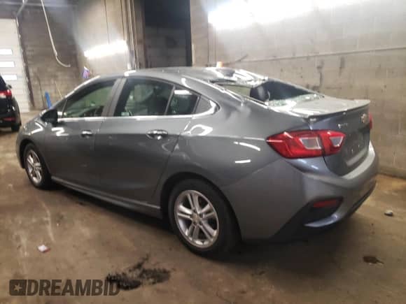 ✅ 2018 Chevrolet Cruze LT • VIN: 1G1BE5SM8J7227235 • Lot: 73570162. Wystawiony na Copart z przebiegiem 39 484 mil mil. Skorzystaj z bezpłatnego archiwum sprzedaży aukcyjnych z USA i zobacz szczegółowy raport historii pojazdu na DreamBid. Zdjęcie 2.