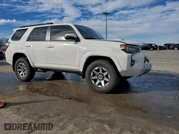 ✅ 2023 Toyota 4Runner TRD Off Road Premium • VIN: JTERU5JR1P6155794 • Лот: 94319535. Опубликован ранее на Copart с пробегом 22 681 миль. Бесплатный доступ к архиву аукционных продаж из США и подробный отчёт об истории автомобиля на DreamBid. Изображение 4.