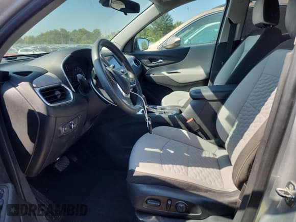 ✅ 2021 Chevrolet Equinox LS • VIN: 3GNAXHEV0MS133303 • Lot: 80878105. Wystawiony na Copart z przebiegiem 51 720 mil. Bezpłatny archiwum sprzedaży aukcyjnych z USA i szczegółowy raport historii pojazdu na DreamBid. Zdjęcie 7.