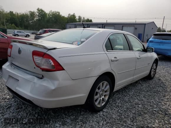 ✅ 2008 Mercury Milan • VIN: 3MEHM07Z98R646918 • Lot: 67276335. Wystawiony na Copart z przebiegiem 99 138 mil. Bezpłatny archiwum sprzedaży aukcyjnych z USA i szczegółowy raport historii pojazdu na DreamBid. Zdjęcie 3.