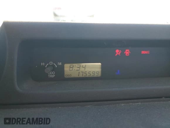 ✅ 2004 Scion xB • VIN: JTLKT334440135511 • Лот: 80366905. Опубликован ранее на Copart с пробегом 175 599 миль. Бесплатный доступ к архиву аукционных продаж из США и подробный отчёт об истории автомобиля на DreamBid. Изображение 9.