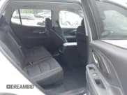 ✅ 2023 GMC Terrain SLE • VIN: 3GKALTEG1PL166984 • Lot: 42427302. Wystawiony na IAAI z przebiegiem 16 558 mil. Bezpłatny archiwum sprzedaży aukcyjnych z USA i szczegółowy raport historii pojazdu na DreamBid. Zdjęcie 8.