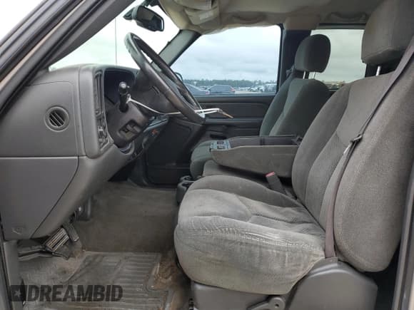 ✅ 2004 Chevrolet Silverado 1500 LS • VIN: 2GCEC19T541422548 • Лот: 77846434. Опубликован ранее на Copart с пробегом Не указан. Бесплатный доступ к архиву аукционных продаж из США и подробный отчёт об истории автомобиля на DreamBid. Изображение 7.