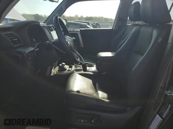 ✅ 2023 Toyota 4Runner Limited • VIN: JTEKU5JR9P6153518 • Лот: 82028065. Опубликован ранее на Copart с пробегом 26 588 миль. Бесплатный доступ к архиву аукционных продаж из США и подробный отчёт об истории автомобиля на DreamBid. Изображение 7.