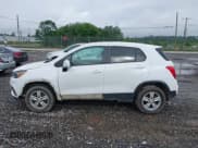 ✅ 2022 Chevrolet Trax LS • VIN: KL7CJNSM2NB513931 • Lot: 42493371. Listed on IAAI with 42,498 mi. Free auction sales archive from the USA and detailed vehicle history report at DreamBid. Image 15.