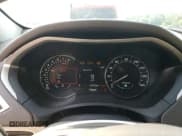 ✅ 2017 Lincoln MKZ Select • VIN: 3LN6L5C9XHR615171 • Lot: 68125235. Listed on Copart with 137,575 mi. Free auction sales archive from the USA and detailed vehicle history report at DreamBid. Image 9.