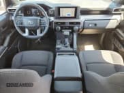 ✅ 2025 Toyota 4Runner SR5 • VIN: JTEVA5BR7S5017259 • Lot: 69265665. Wystawiony na Copart z przebiegiem 5 756 mil. Bezpłatny archiwum sprzedaży aukcyjnych z USA i szczegółowy raport historii pojazdu na DreamBid. Zdjęcie 8.