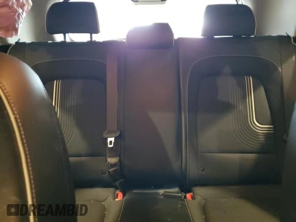 ✅ 2022 Hyundai Venue Limited • VIN: KMHRC8A34NU192671 • Lot: 87674705. Listed on Copart with 23,612 mi. Free auction sales archive from the USA and detailed vehicle history report at DreamBid. Image 10.