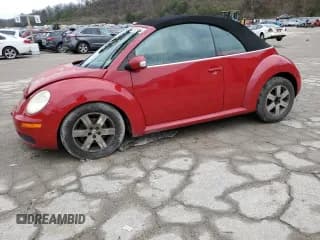 ✅ 2006 Volkswagen Beetle • VIN: 3VWRF31Y06M321471 • Lot: 84939994. Wystawiony na Copart z przebiegiem 206 104 mil. Bezpłatny archiwum sprzedaży aukcyjnych z USA i szczegółowy raport historii pojazdu na DreamBid. Zdjęcie 1.
