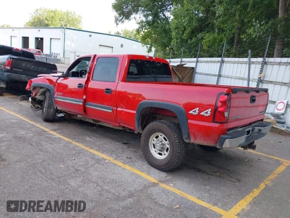 ✅ 2004 Chevrolet Silverado 2500HD LS • VIN: 1GCHK23U54F182529 • Лот: 42749003. Опубликован ранее на IAAI с пробегом Не указан. Бесплатный доступ к архиву аукционных продаж из США и подробный отчёт об истории автомобиля на DreamBid. Изображение 3.